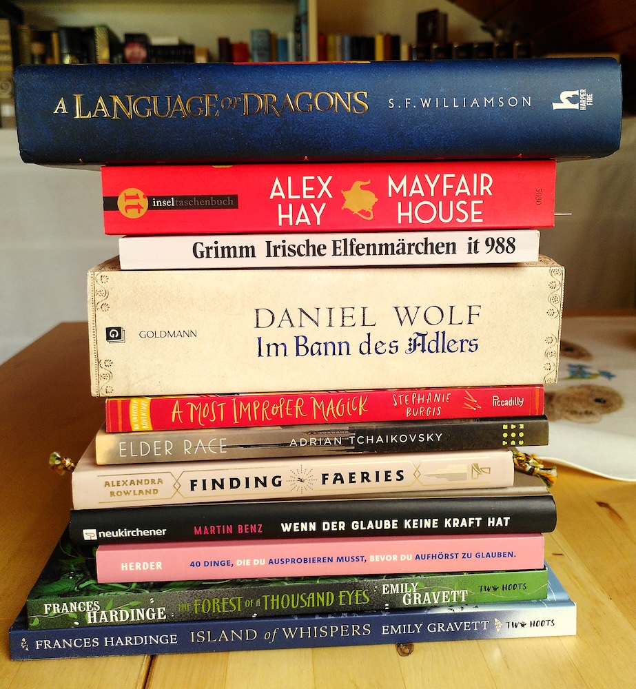Bücherstapel der unten genannten Bücher